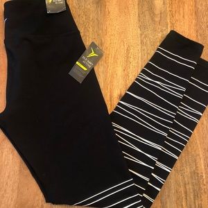 [NWT] Old Navy Active Leggings (M)